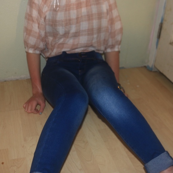 🦋BAMBOO JEANS- Like New High Waisted Skinny Jeans - Picture 4 of 13